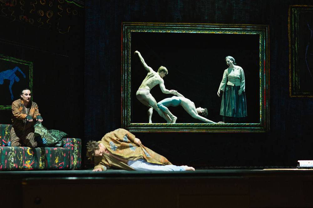 Florian Carove (Solor, Hund), Sebastian Wendelin (Nurejew), Gabriele Aime, László Benedek (Wiener Staatsballett), Ursula Pfitzner (Marika) - © Apollonia Bitzan Florian Carove (Solor, Hund), Sebastian Wendelin (Nurejew), Gabriele Aime, László Benedek (Wiener Staatsballett), Ursula Pfitzner (Marika)