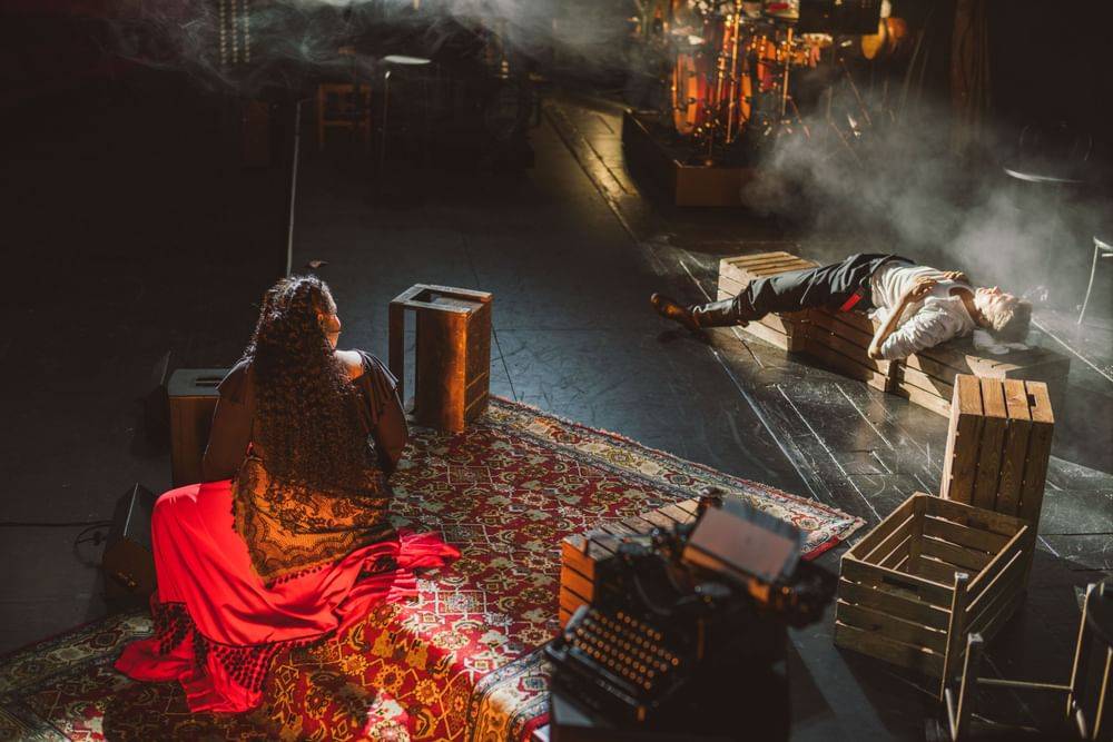 Katia Ledoux (Carmen), Anton Zetterholm (Don José) - © Jenni Koller/Volksoper Wien Katia Ledoux (Carmen), Anton Zetterholm (Don José)
