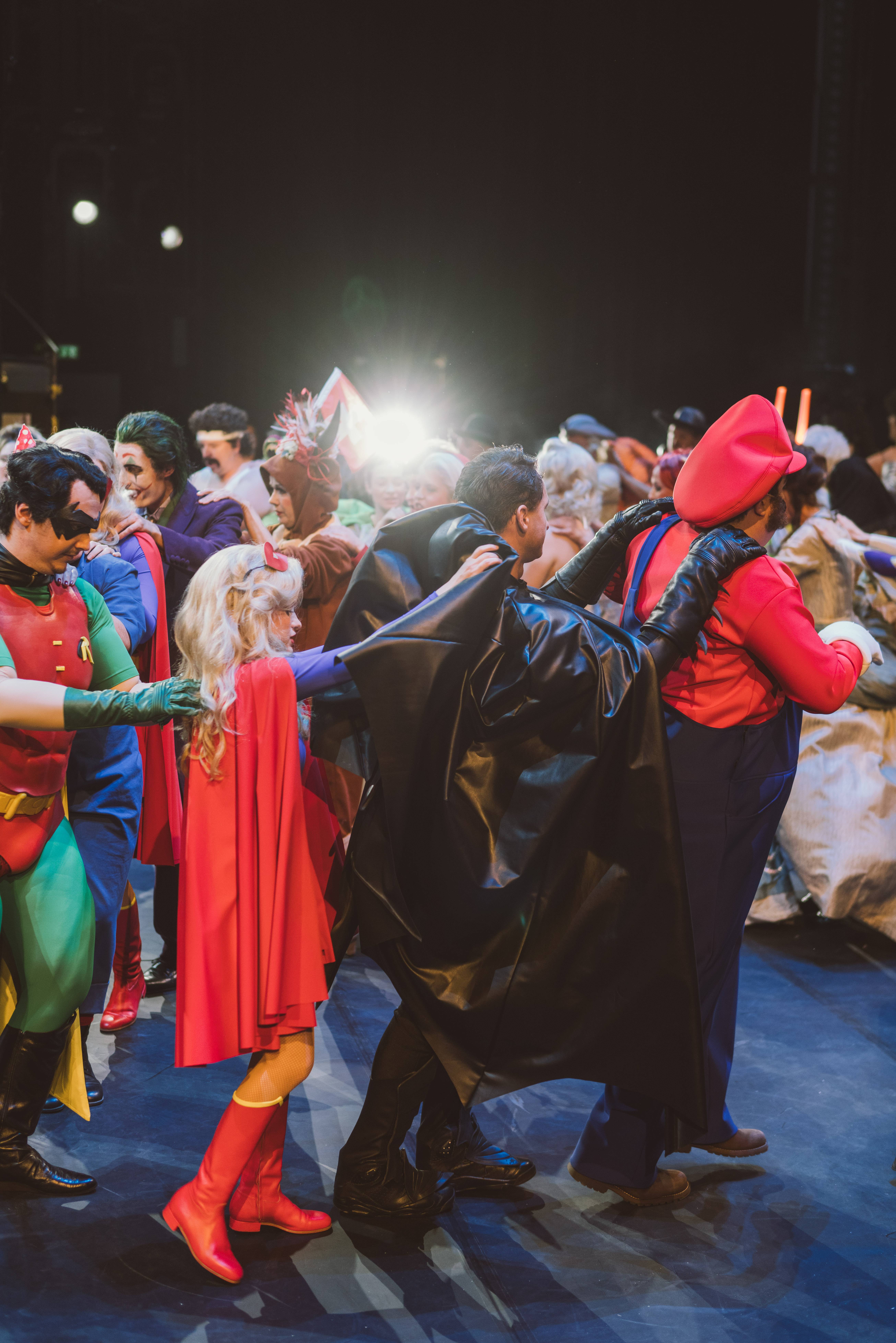 Ensemble - © Jenni Koller/Volksoper Wien Ensemble