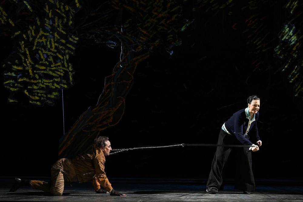 Florian Carove (Solor, der Hund), Ursula Pfitzner (Marika)